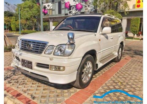 Toyota Land Cruiser Cygnus 02