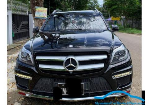 Mercedes Benz GL500 2015 Super Black