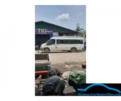 Ford transit လေးပါ ။ ဂီယာဘောက်လဲရမယ်။ကျန်‌‌တာအကုန်‌ေကာင်းတ